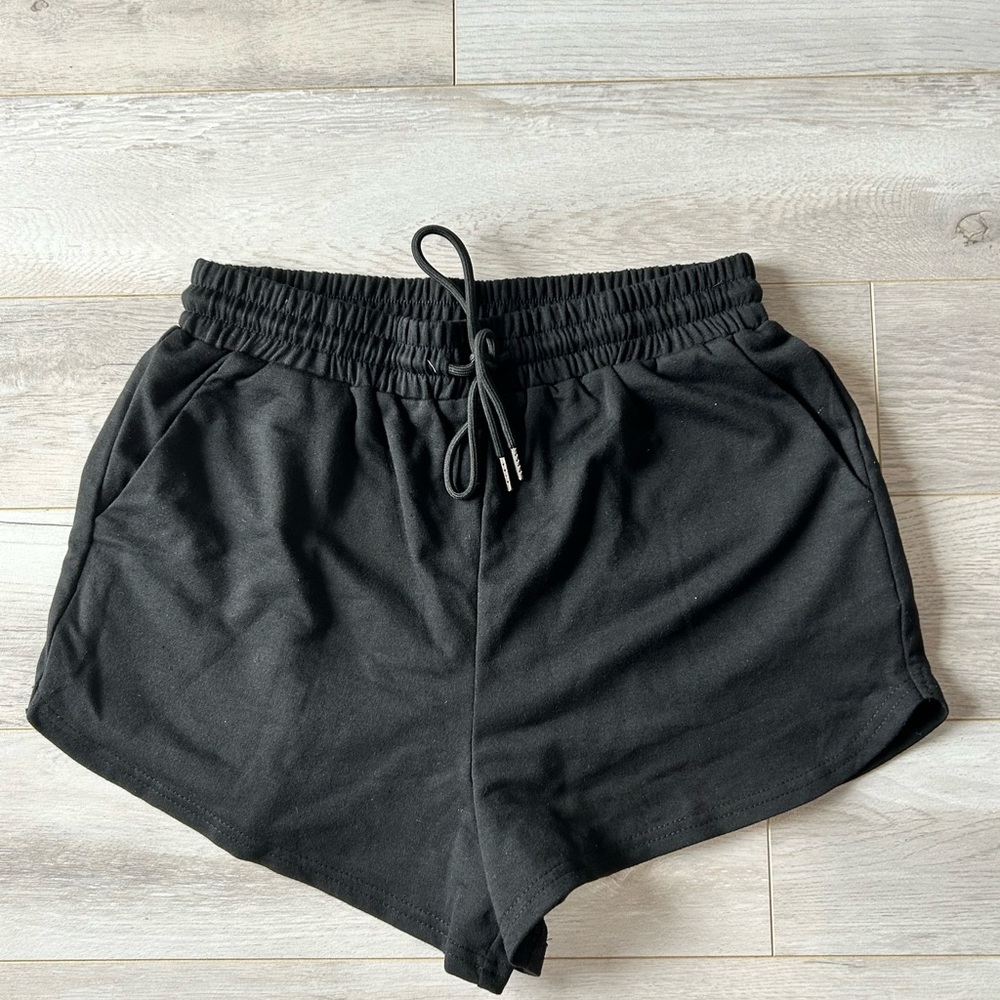 Black Sweat Shorts | Jouica
